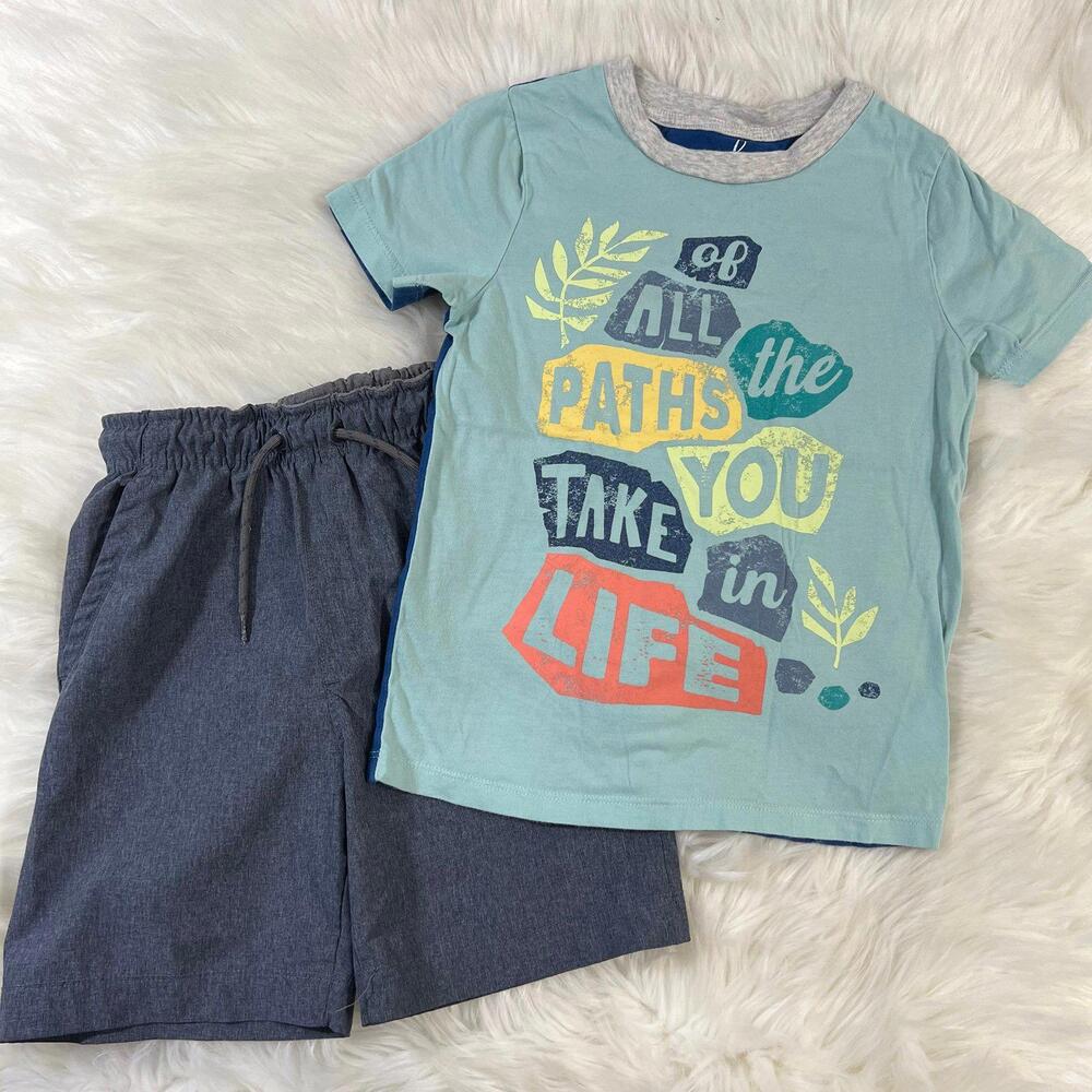 Peek Hiking Outfit